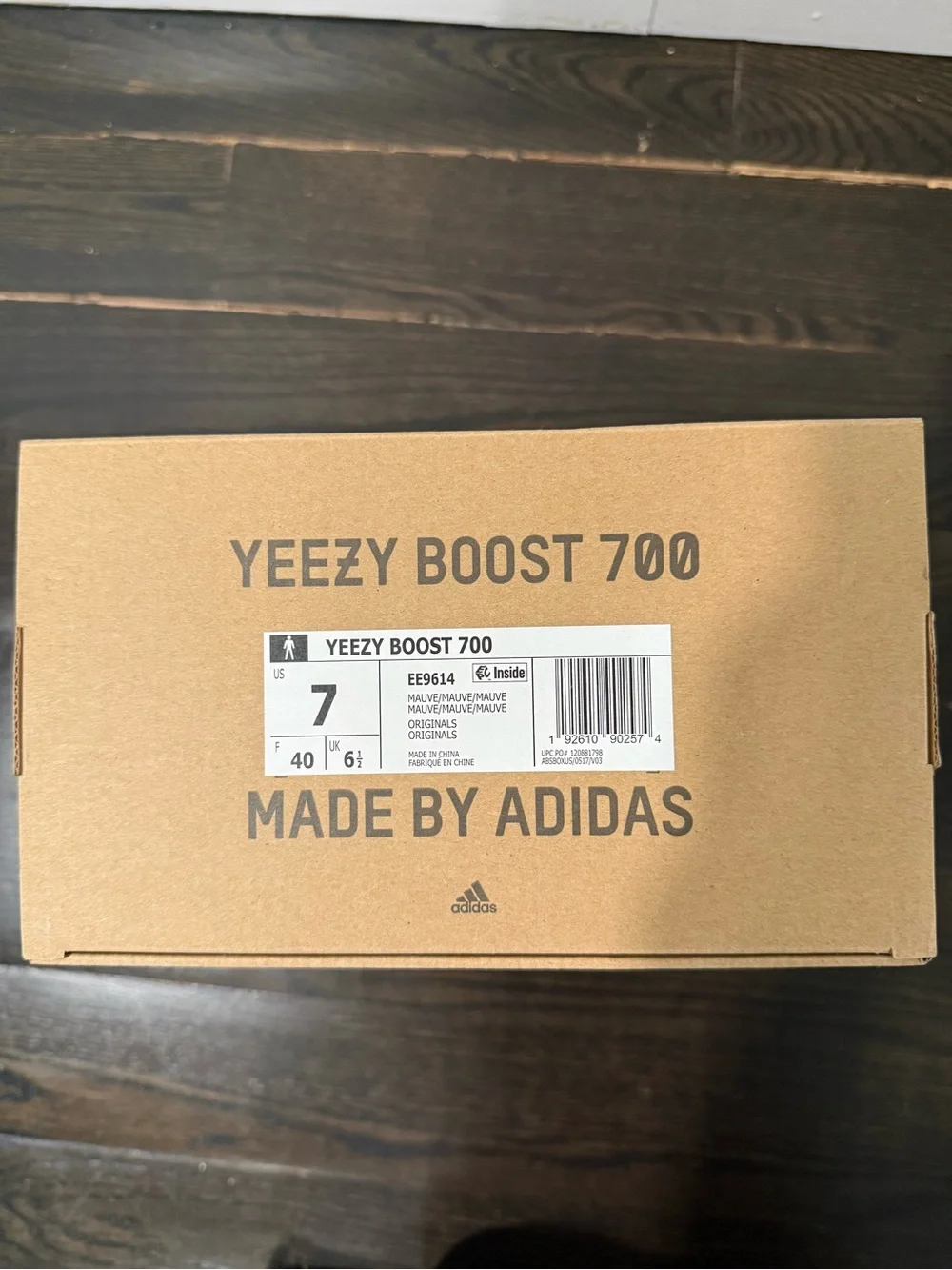 Adidas Yeezy Boost 700 Mauve NWB